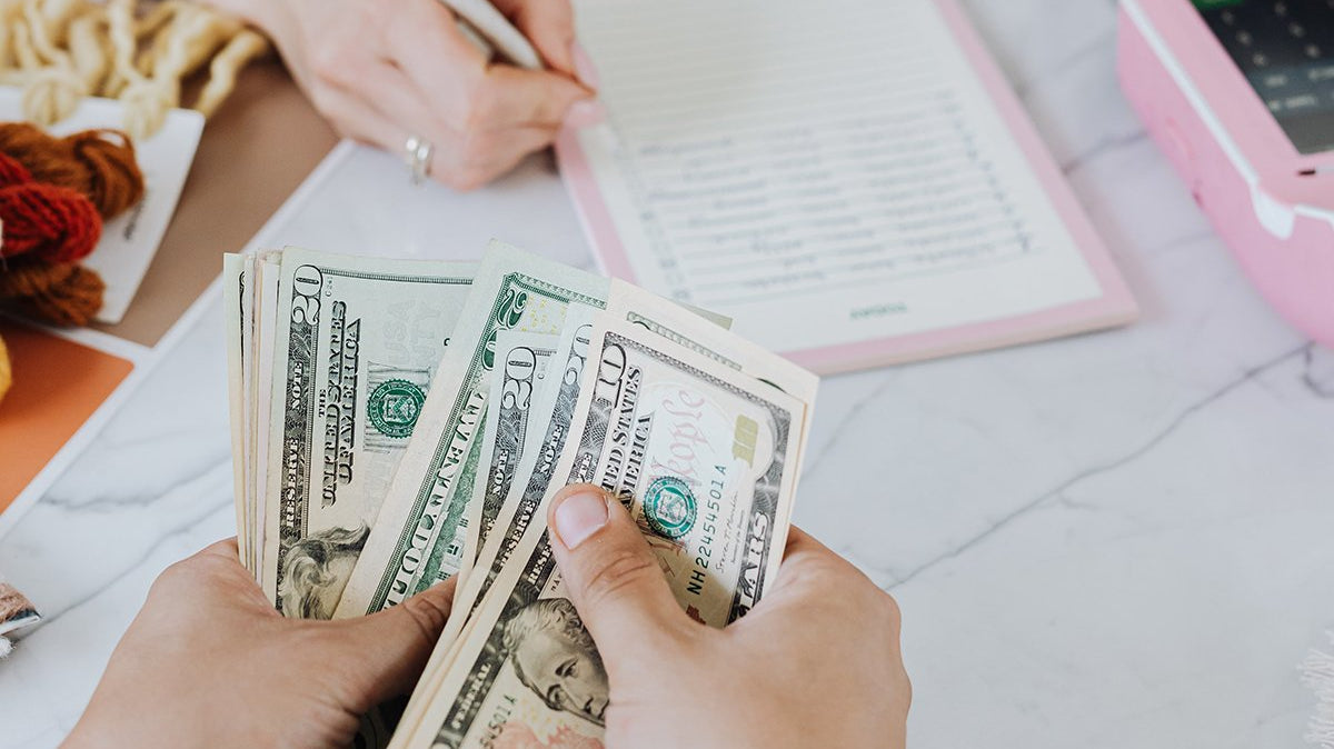 How Much do Dip Nails Cost?