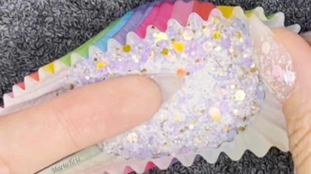 how to apply chunky glitter to dip nails tutorial