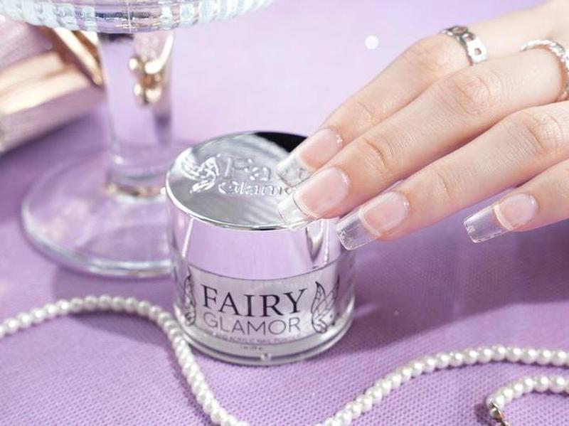 -Matte-Dip-Nail-Powder-Clear-Fairy-Glamor