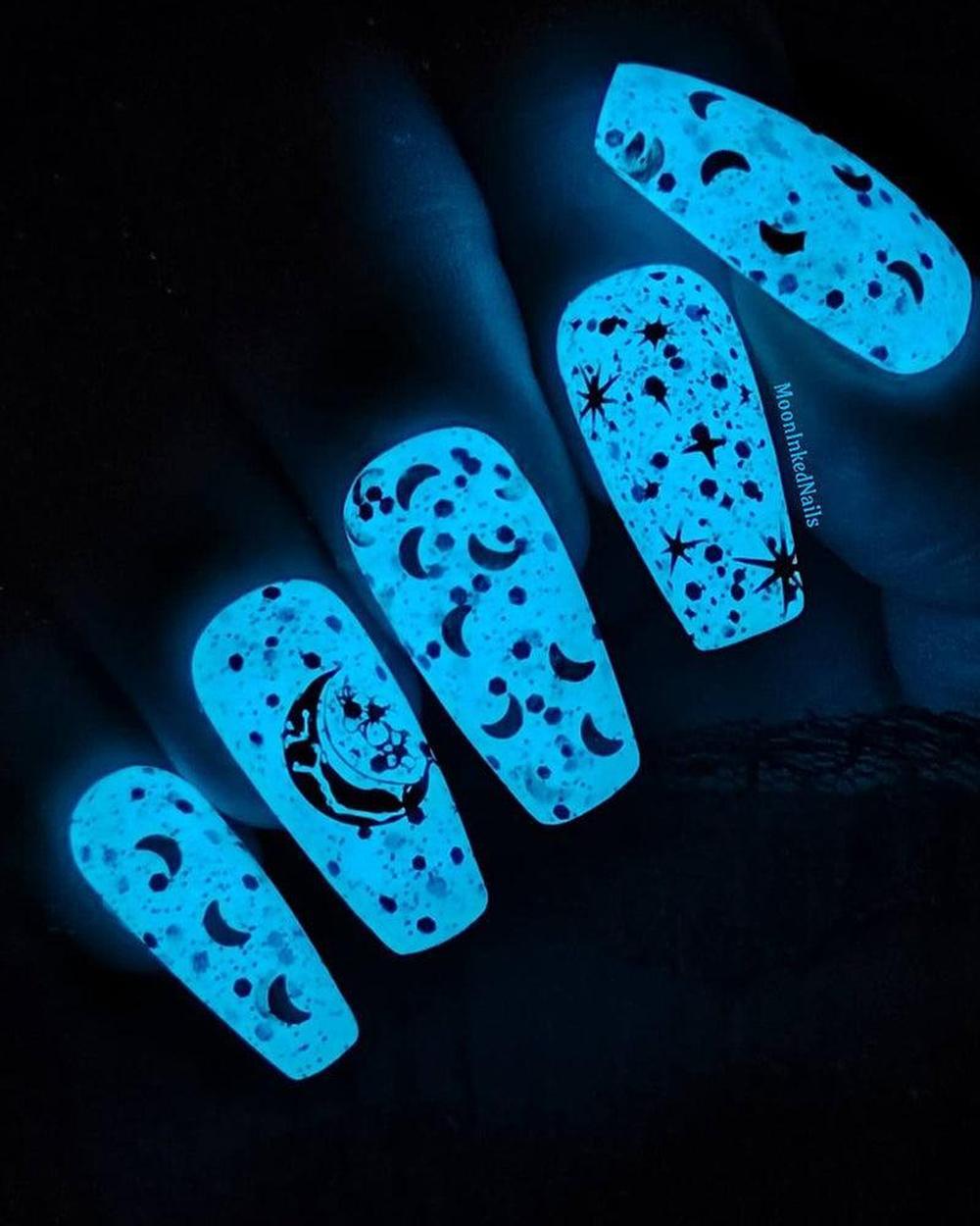 -Glow in the Dark-Dip-Nail-Powder-Lunar Eclipse-Fairy-Glamor